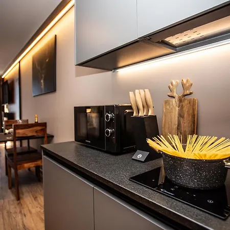 Whispering Pines Mountain View With Ski-in Access * Breuil-Cervinia