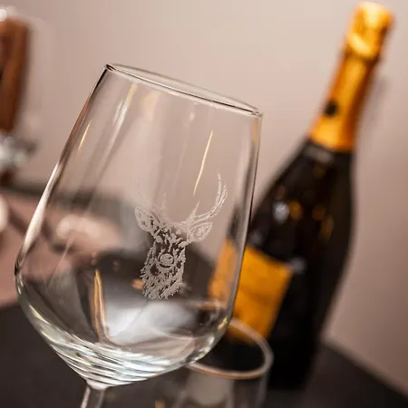 Whispering Pines Mountain View With Ski-in Access * Breuil-Cervinia