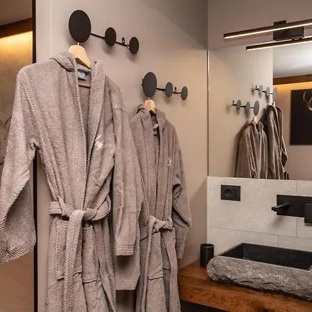 Whispering Pines Mountain View With Ski-in Access Apartamento